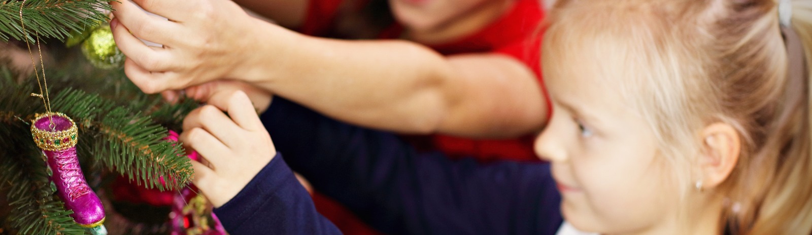 KiTa Auenland_Baumschmücken_slider